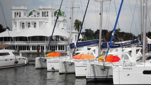 Bareboatzeilen Caraiben Cuba - Schepen in de Marina Marlin Cienfuegos